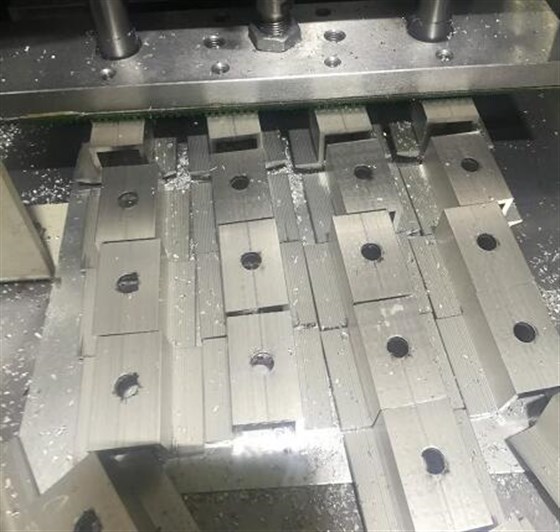 鋁材沖切一體機 鋁材沖切一體機